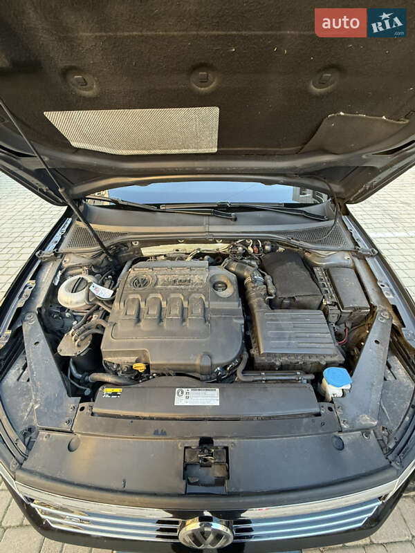 Універсал Volkswagen Passat 2017 в Одесі