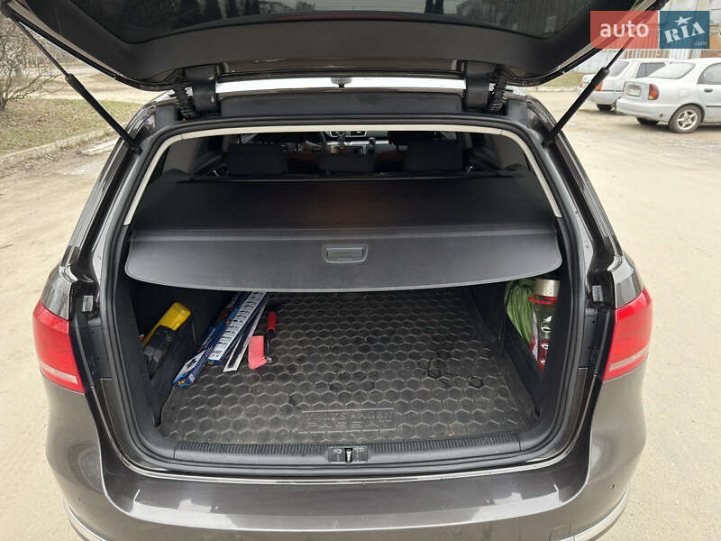 Универсал Volkswagen Passat 2012 в Сумах