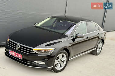 Седан Volkswagen Passat 2022 в Броварах