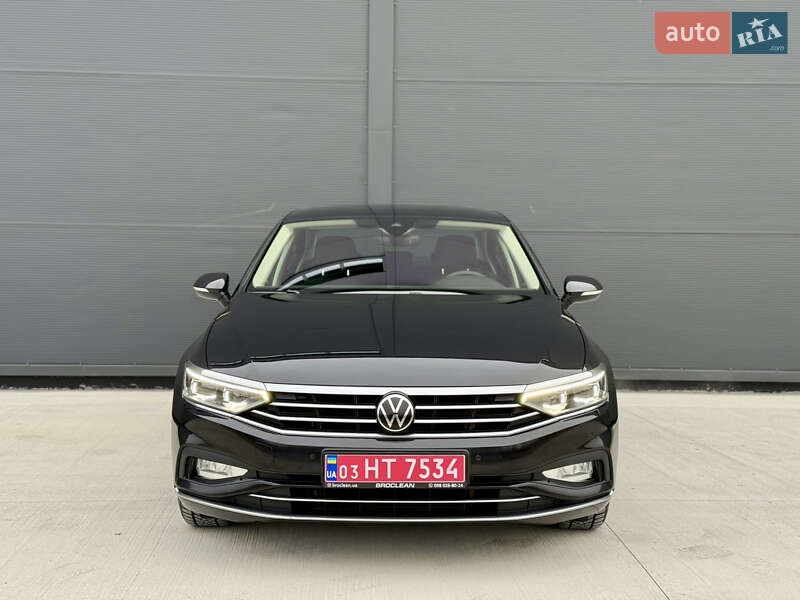 Седан Volkswagen Passat 2022 в Броварах