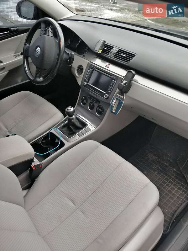 Универсал Volkswagen Passat 2009 в Ужгороде