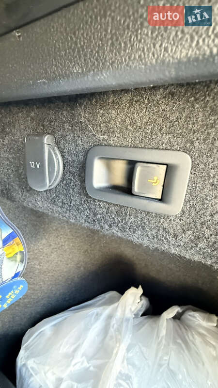 Універсал Volkswagen Passat 2022 в Вараші