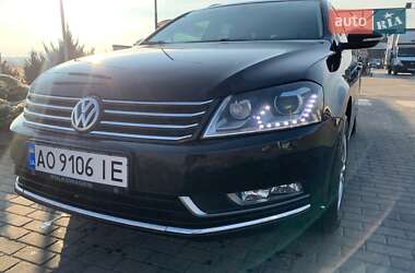 Универсал Volkswagen Passat 2011 в Хусте