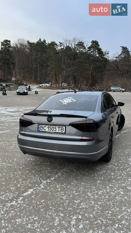 Седан Volkswagen Passat 2016 в Киеве