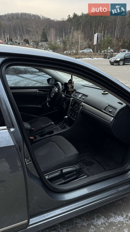 Седан Volkswagen Passat 2016 в Киеве