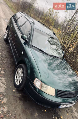 Універсал Volkswagen Passat 1997 в Чернівцях
