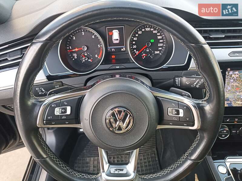 Универсал Volkswagen Passat 2017 в Житомире фото 12 Универсал Volkswagen Passat 2017 в Житомире