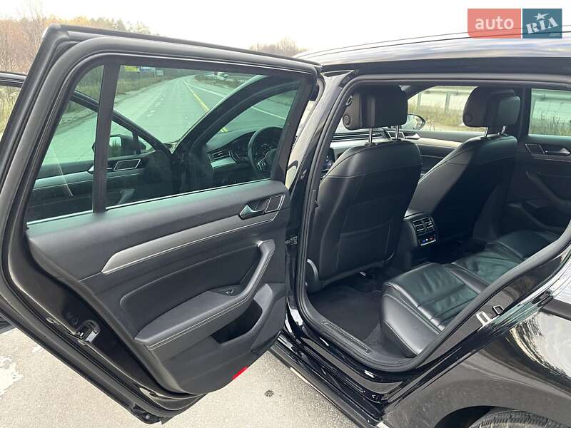 Универсал Volkswagen Passat 2017 в Житомире фото 10 Универсал Volkswagen Passat 2017 в Житомире