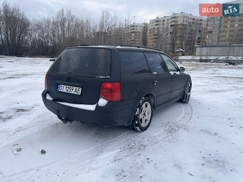 Универсал Volkswagen Passat 1998 в Вышгороде