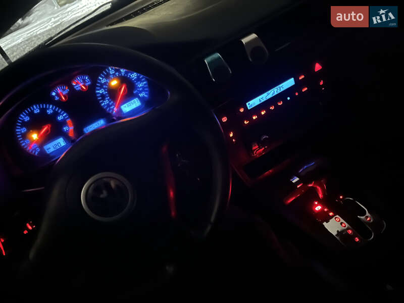 Универсал Volkswagen Passat 1998 в Вышгороде