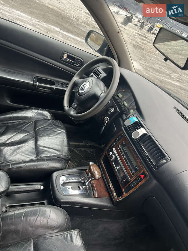 Универсал Volkswagen Passat 1998 в Вышгороде