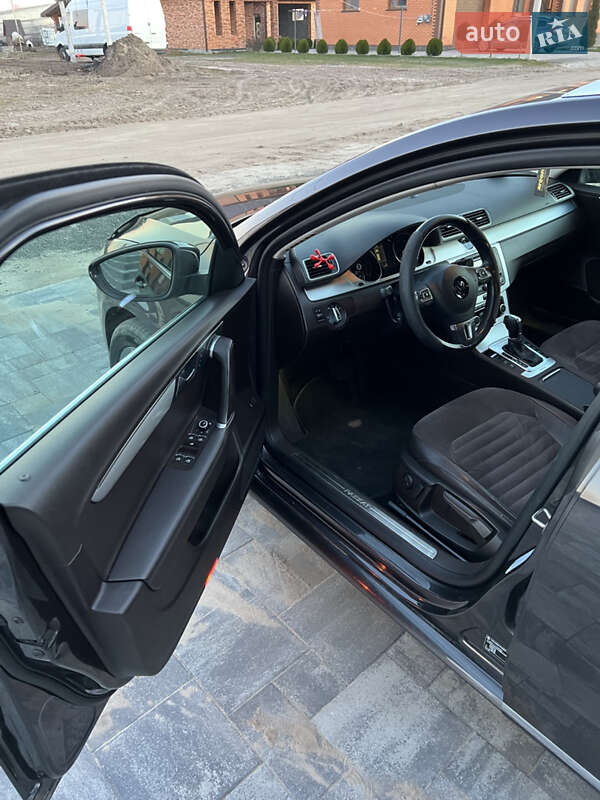 Универсал Volkswagen Passat 2011 в Сарнах