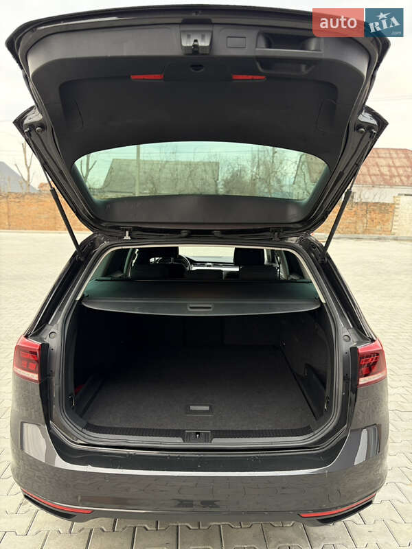 Универсал Volkswagen Passat 2020 в Дубно