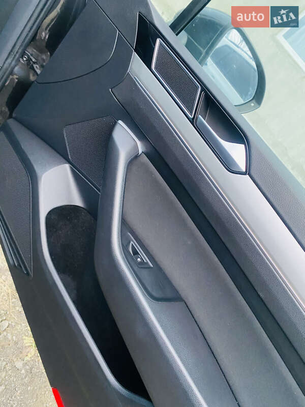 Универсал Volkswagen Passat 2018 в Ужгороде фото 6 Универсал Volkswagen Passat 2018 в Ужгороде