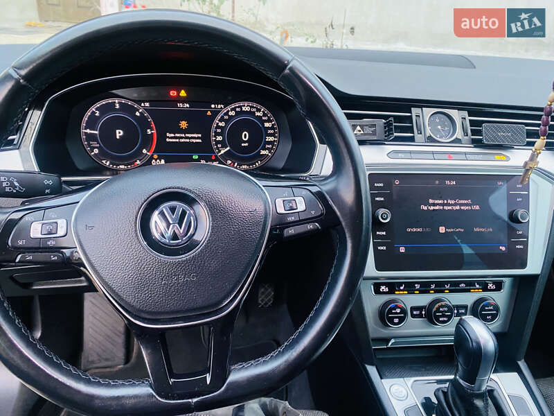Универсал Volkswagen Passat 2018 в Ужгороде фото 9 Универсал Volkswagen Passat 2018 в Ужгороде