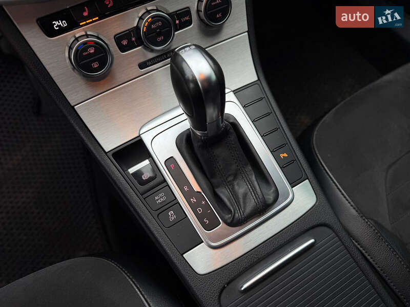 Седан Volkswagen Passat 2014 в Дніпрі фото 14 Седан Volkswagen Passat 2014 в Дніпрі