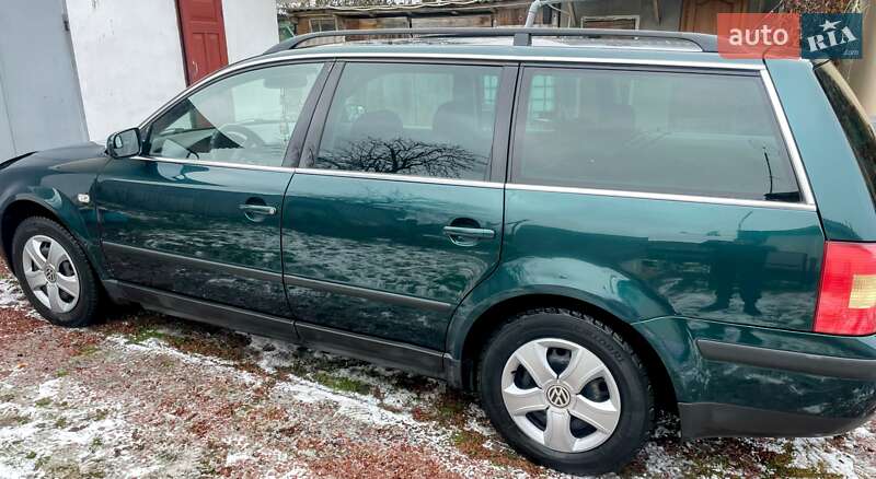 Універсал Volkswagen Passat 2001 в Овручі