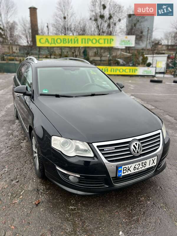 Універсал Volkswagen Passat 2010 в Радивиліві