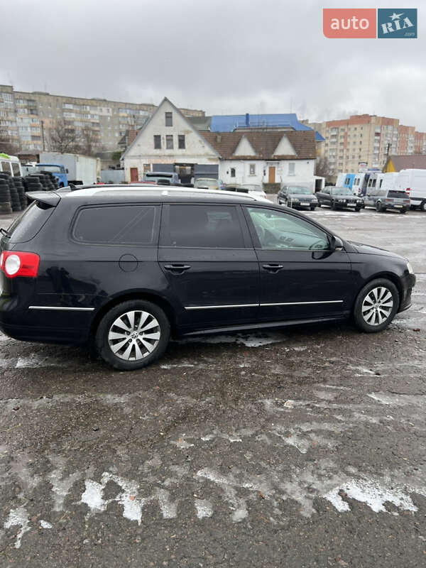 Універсал Volkswagen Passat 2010 в Радивиліві