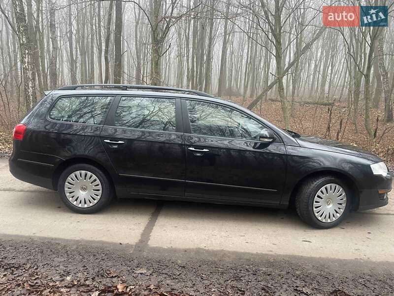 Универсал Volkswagen Passat 2007 в Ровно