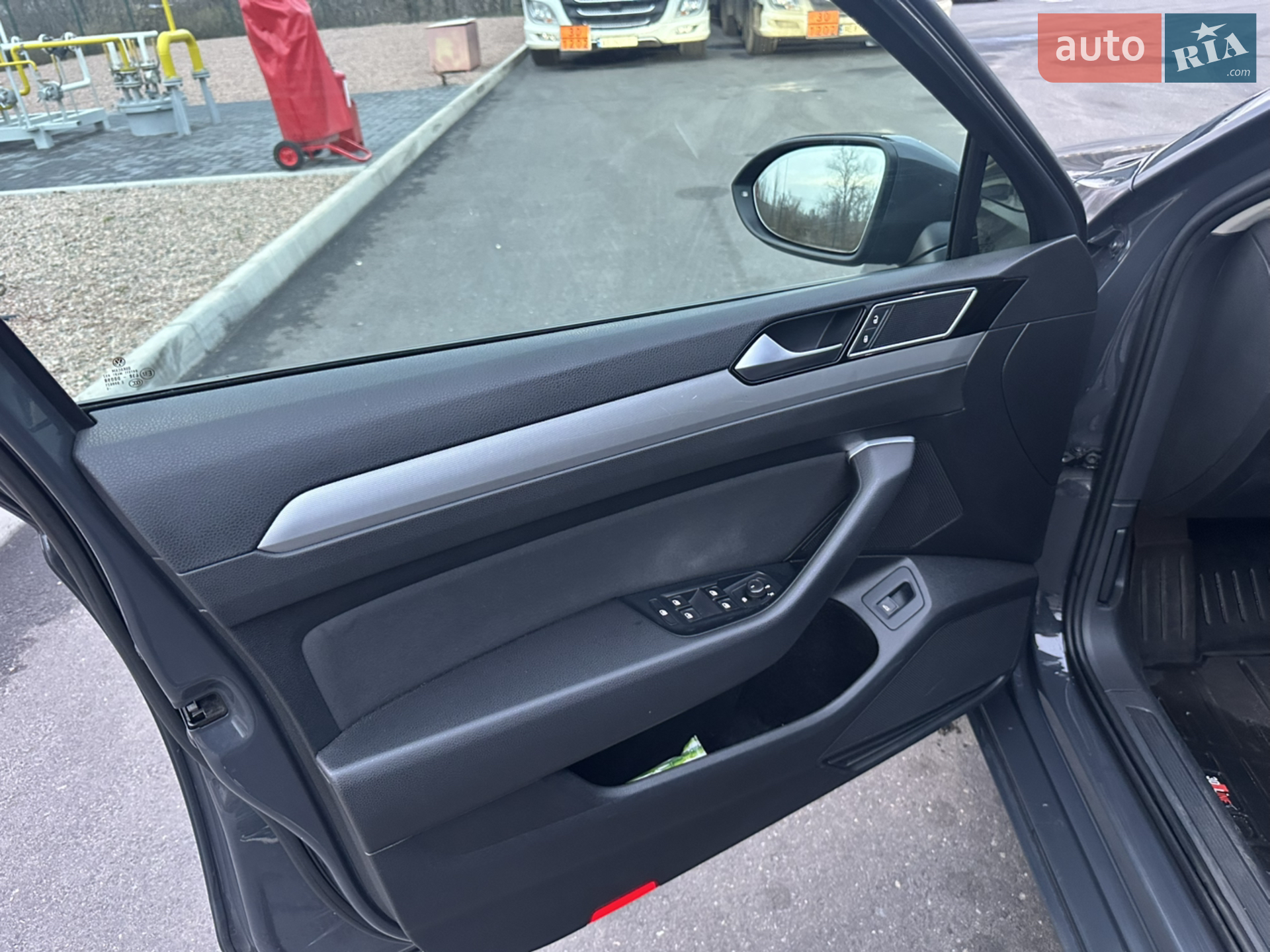 2015 Volkswagen Passat - мініатюра 9