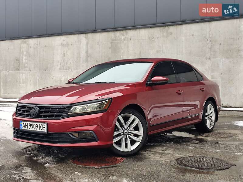 Седан Volkswagen Passat 2017 в Києві