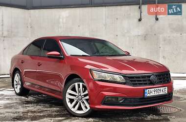 Седан Volkswagen Passat 2017 в Києві