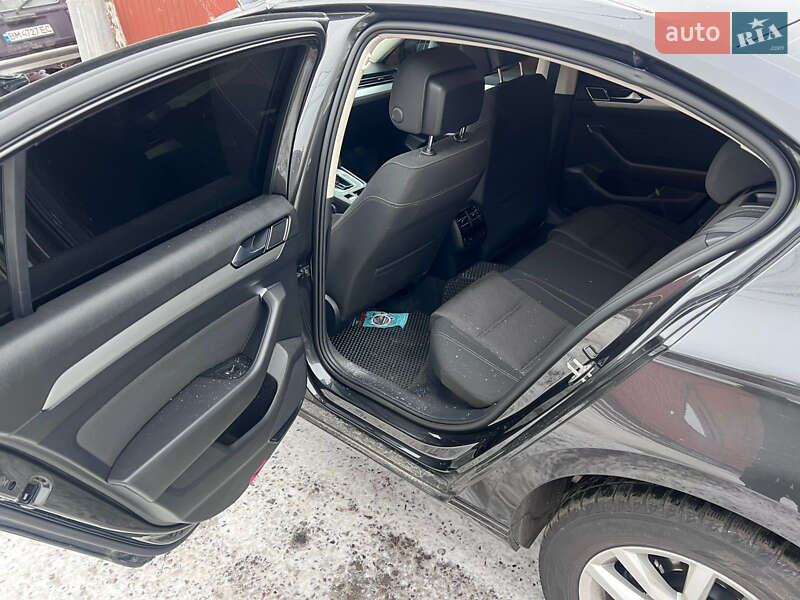 Седан Volkswagen Passat 2018 в Києві фото 4 Седан Volkswagen Passat 2018 в Києві
