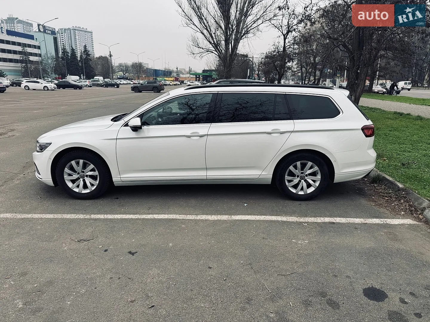 2022 Volkswagen Passat - мініатюра 4