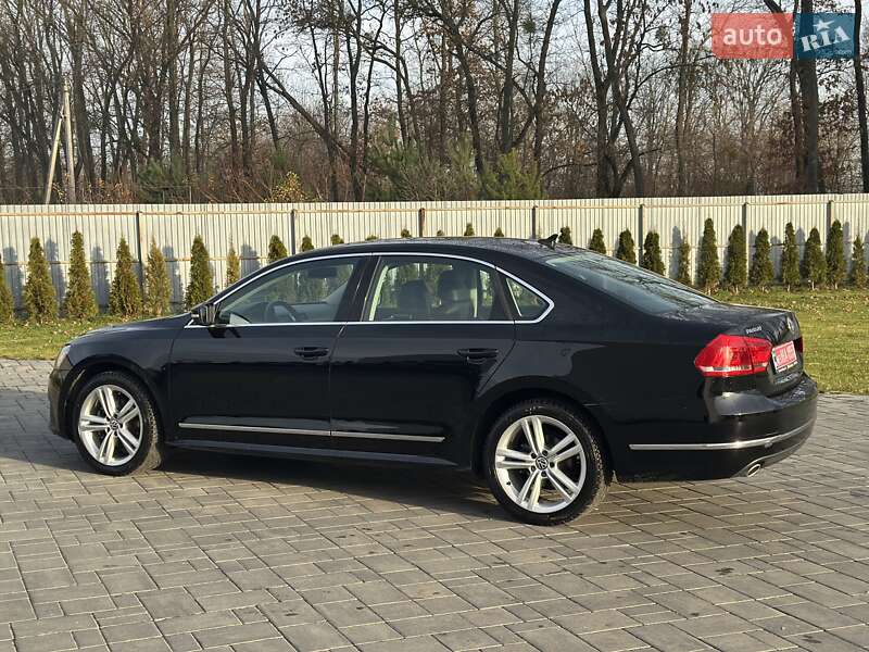 Седан Volkswagen Passat 2012 в Луцке