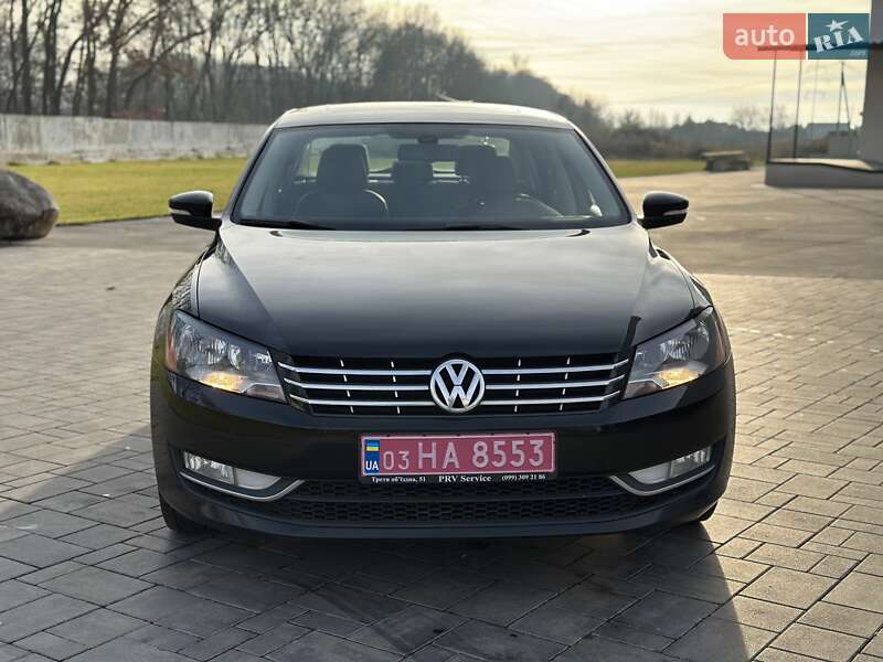 Седан Volkswagen Passat 2012 в Луцке