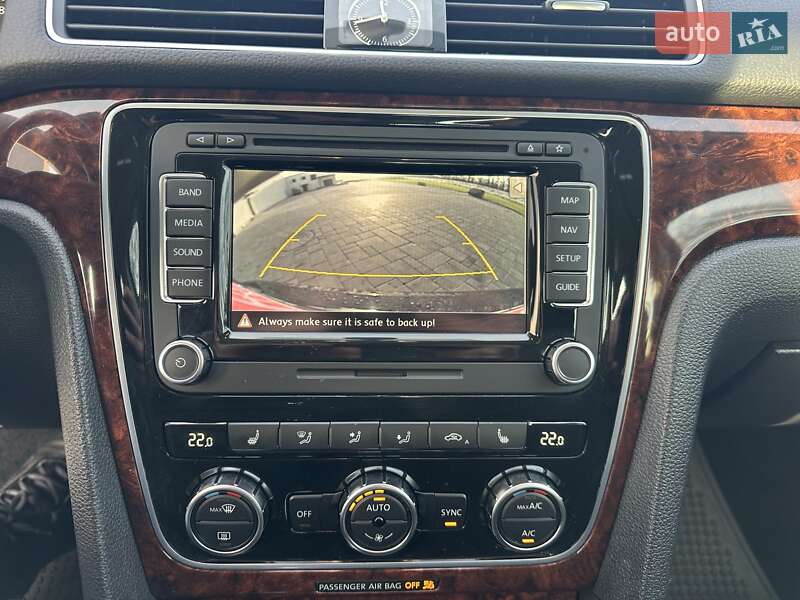 Седан Volkswagen Passat 2012 в Луцке