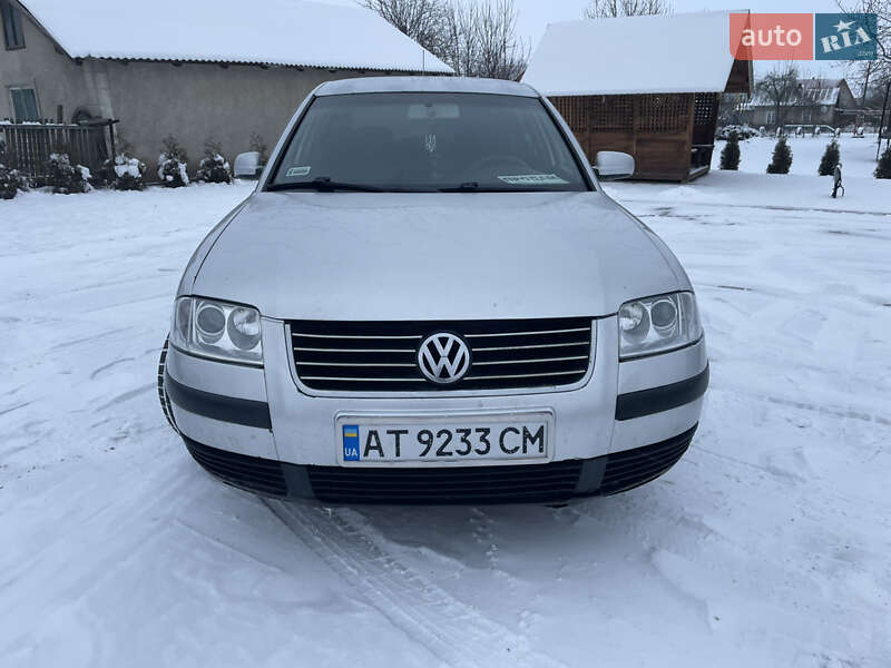 Седан Volkswagen Passat 2002 в Городенці