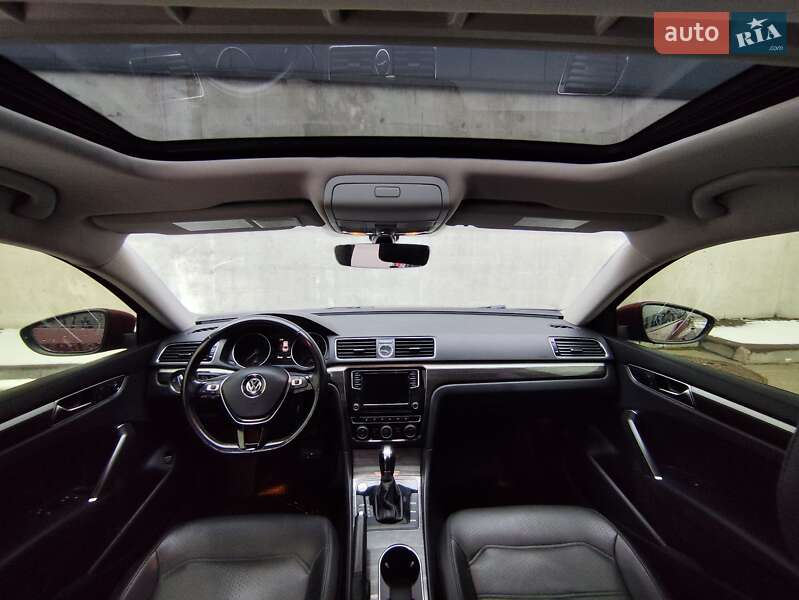 Седан Volkswagen Passat 2017 в Києві
