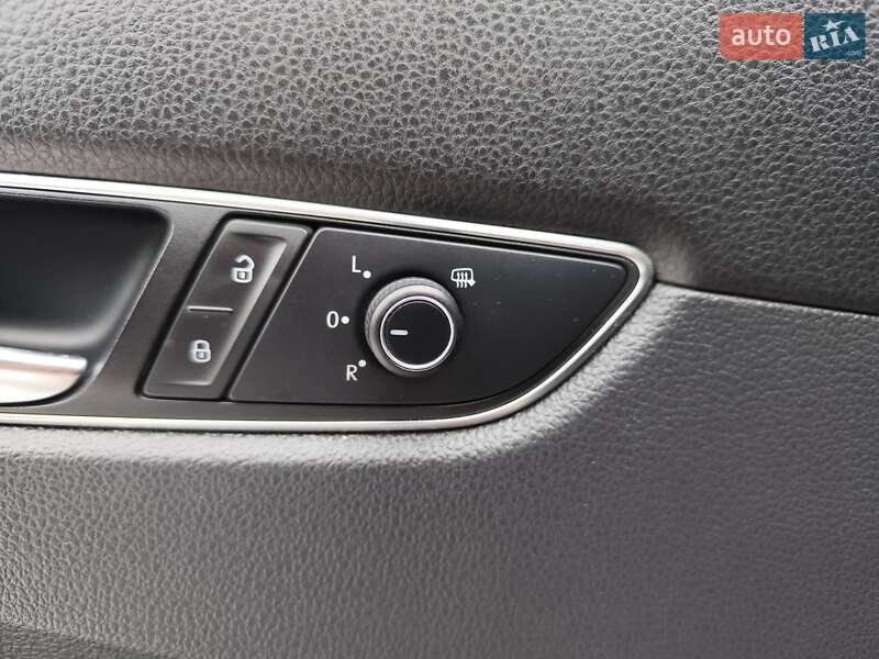 Седан Volkswagen Passat 2017 в Києві