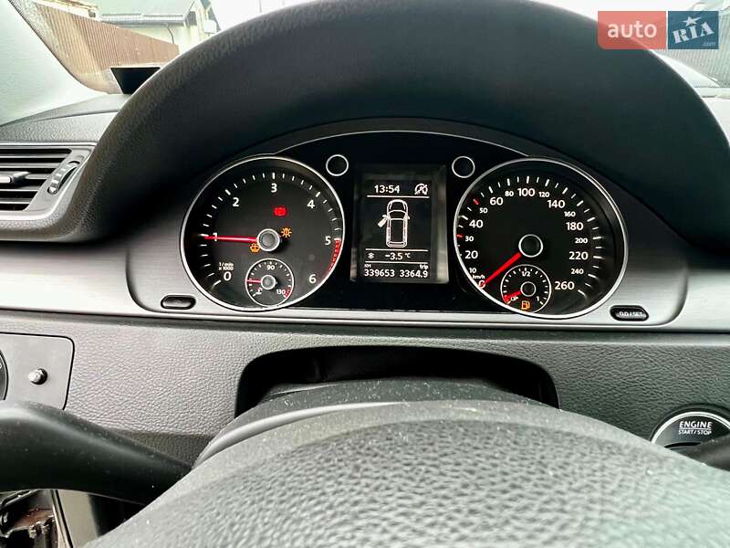 Універсал Volkswagen Passat 2011 в Львові