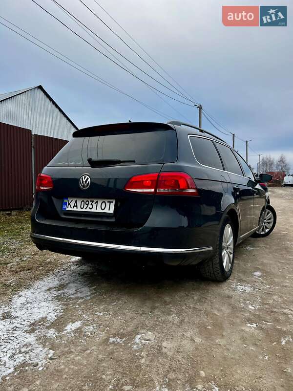 Універсал Volkswagen Passat 2011 в Львові