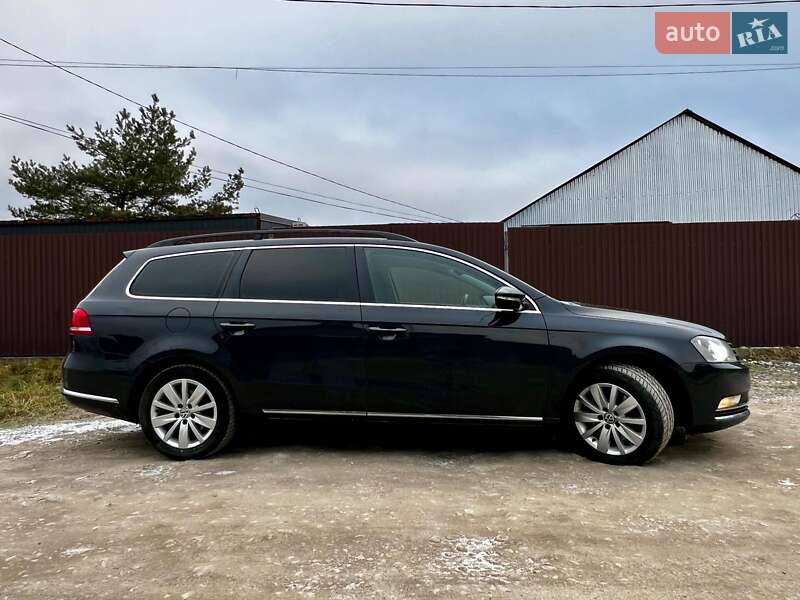 Універсал Volkswagen Passat 2011 в Львові