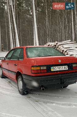 Седан Volkswagen Passat 1991 в Кременце