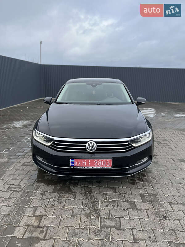 Седан Volkswagen Passat 2018 в Южноукраїнську