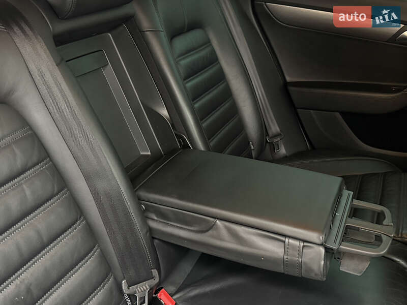 Универсал Volkswagen Passat 2012 в Дрогобыче