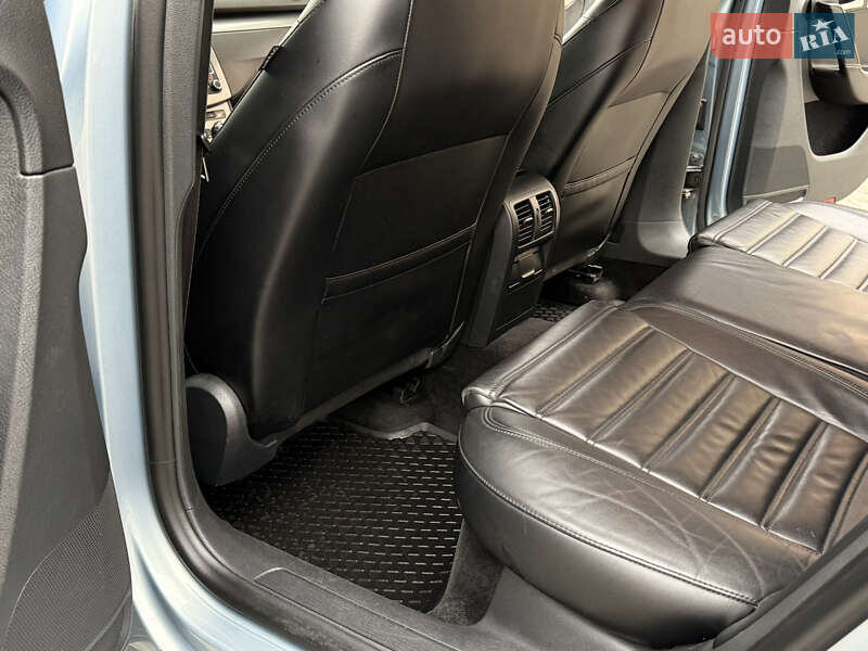 Универсал Volkswagen Passat 2012 в Дрогобыче