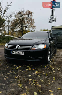 Седан Volkswagen Passat 2013 в Киеве