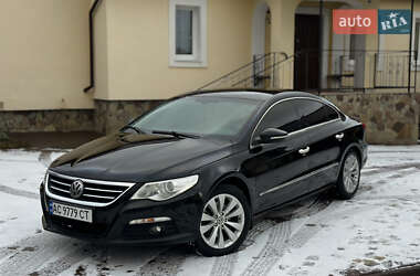 Седан Volkswagen Passat 2009 в Луцке