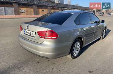 Седан Volkswagen Passat 2013 в Харькове