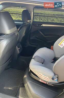 Седан Volkswagen Passat 2013 в Харькове