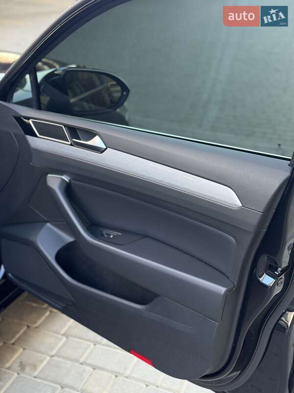 Універсал Volkswagen Passat 2021 в Одесі фото 14 Універсал Volkswagen Passat 2021 в Одесі