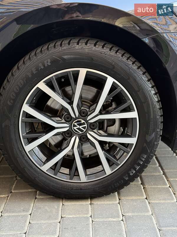 Універсал Volkswagen Passat 2021 в Одесі фото 23 Універсал Volkswagen Passat 2021 в Одесі