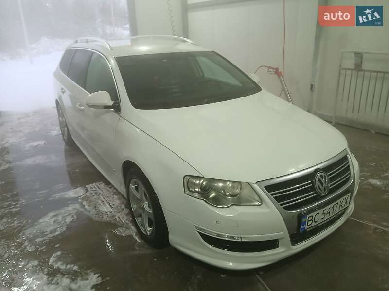 Універсал Volkswagen Passat 2010 в Львові