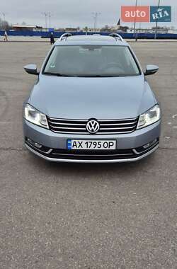 Универсал Volkswagen Passat 2012 в Харькове